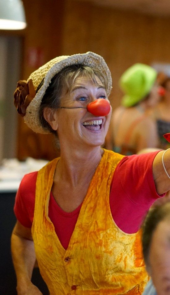 Théâtre clown au club de vacances aux 300 stages de Faistesvacances à Valmorel Théâtre clown au club de vacances aux 300 stages de Faistesvacances à Valmorel