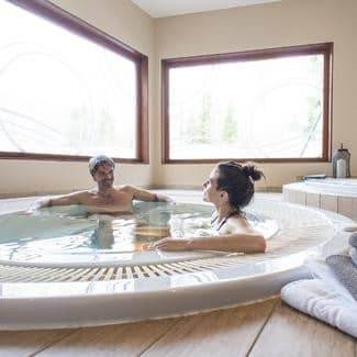 Valmorel-Doucy-Jacuzzi-Le village club aux 300 stages Faistesvacances