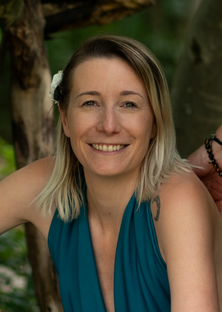 Amandine Sierra, Vacances en famille, Développement personnel