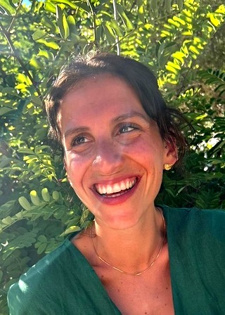 Victoria Moiny, Vacances en famille, Développement personnel