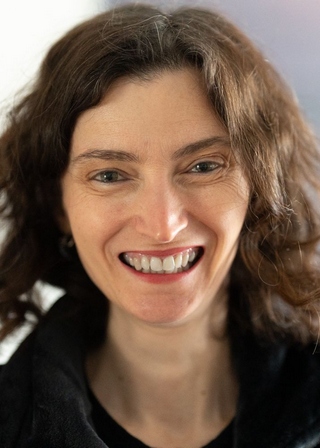 Violette Guillot, Vacances en famille, Langues